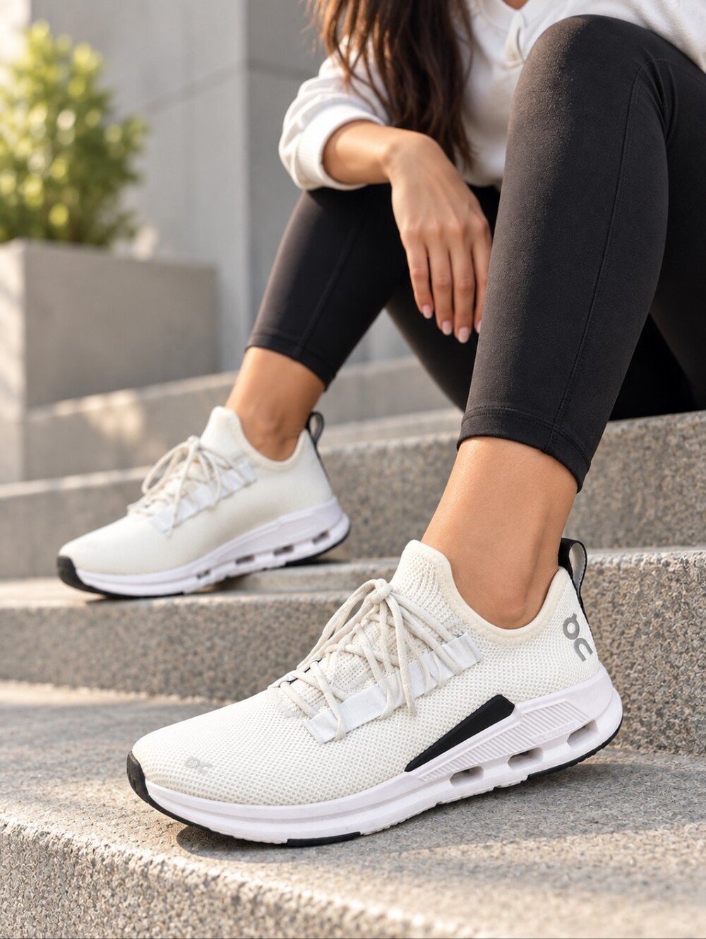 On Cloudeasy CloudTec Undyed White Black Sneakers Women’s 10.5